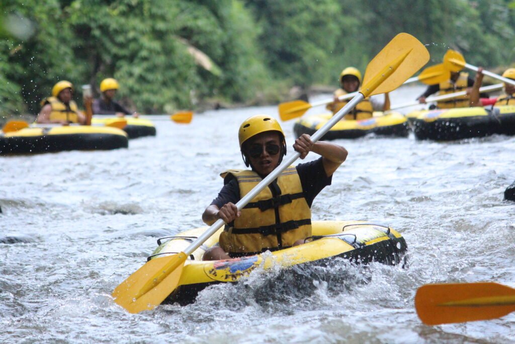 bali river tubing