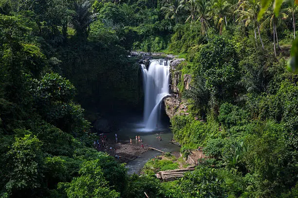 Tegenungan waterfall