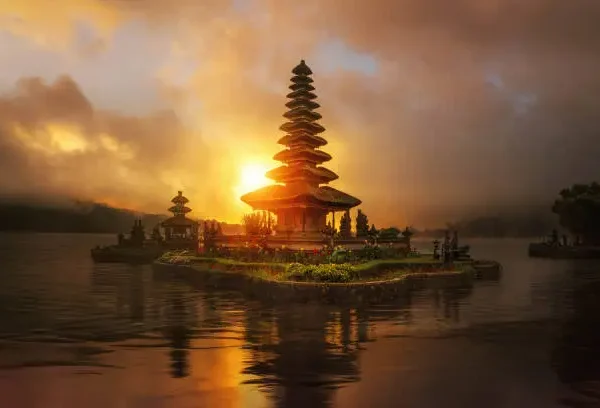 Ulun danu beratan temple